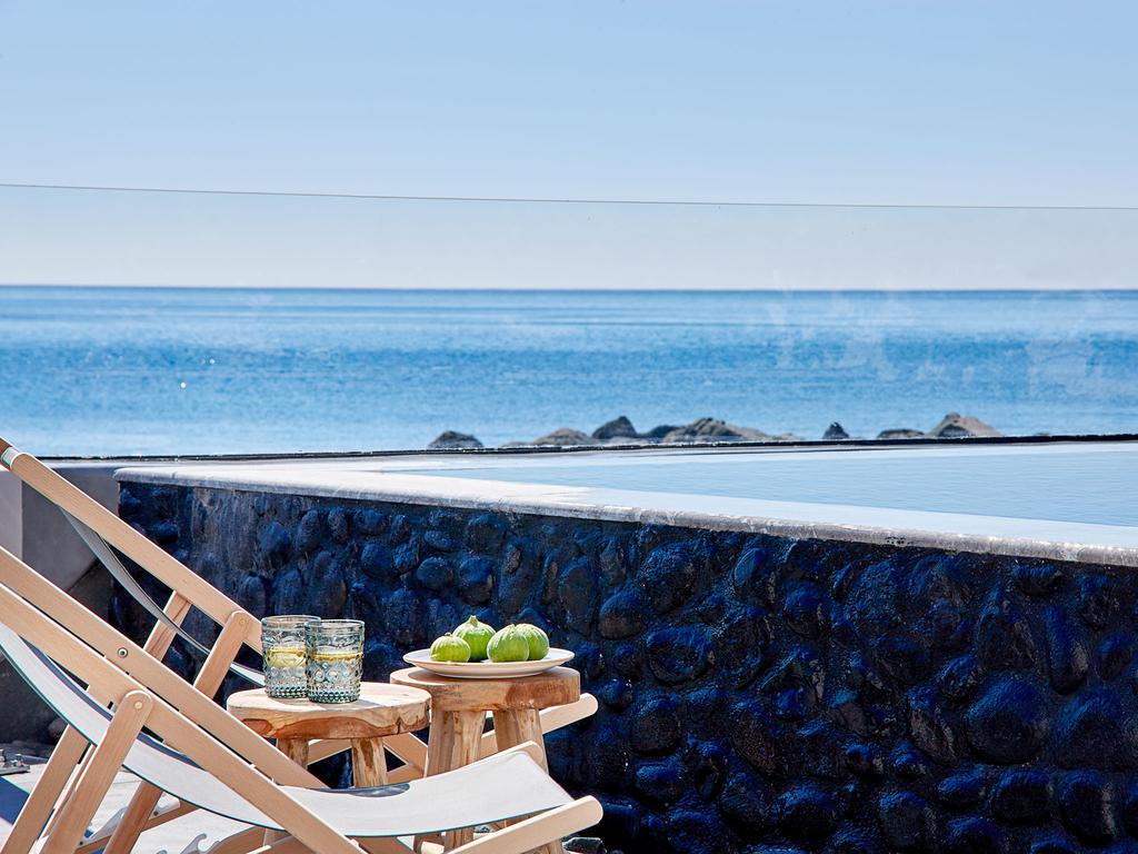 Incognito Beach Villa Santorini Kamári Eksteriør bilde