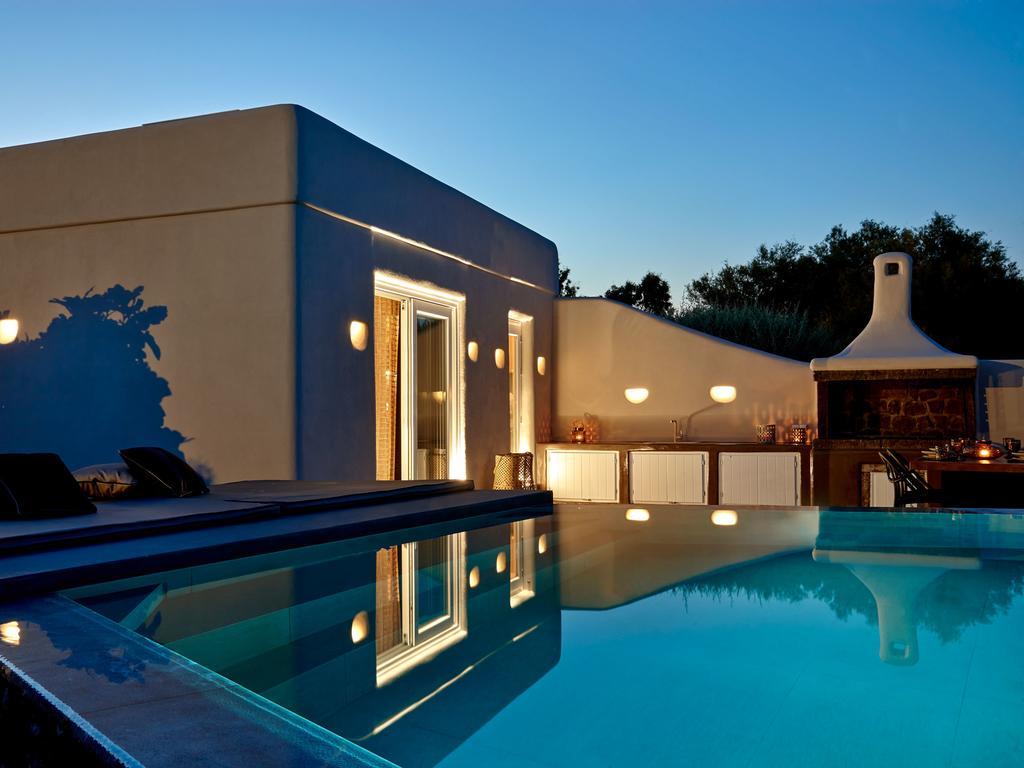 Incognito Beach Villa Santorini Kamári Eksteriør bilde